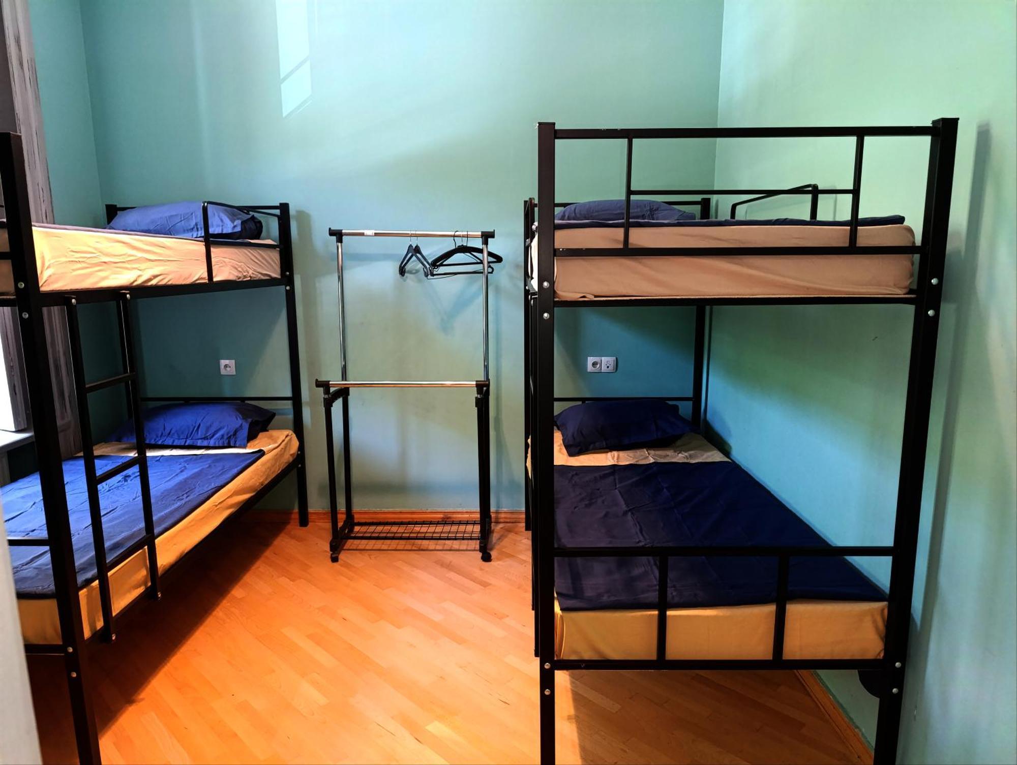 J Square Hostel Tbilisi Ngoại thất bức ảnh